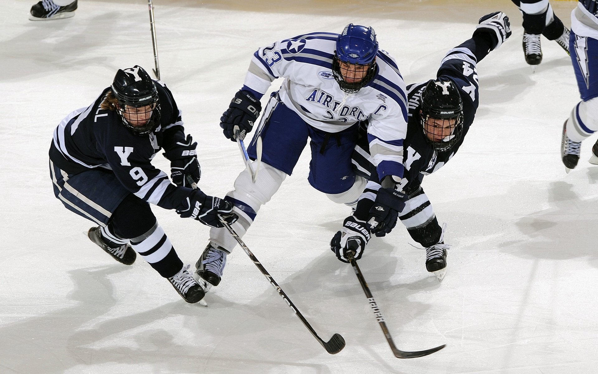 ac米兰中文官网-俱乐部引入智能运动装备提高训练精准性，俱乐部如何运营发展